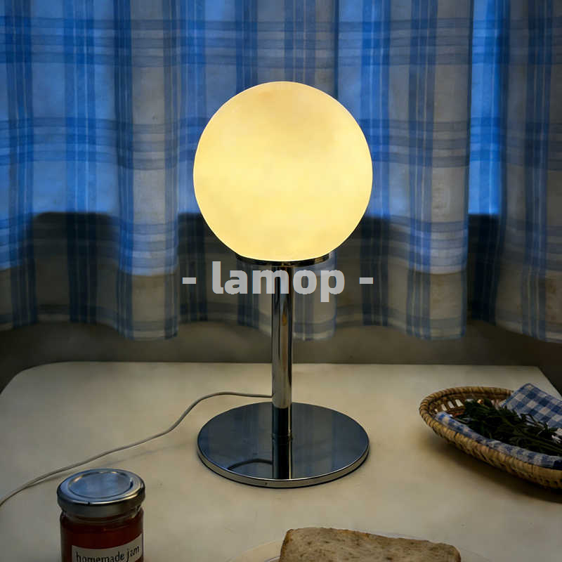 Lighting Table Decor - 밀키 화이트 솔리드 글로브 크롬 얇은